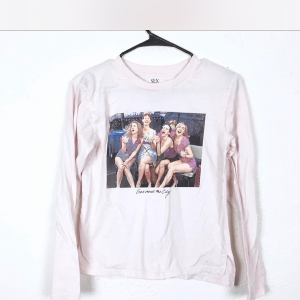 pink sex & the city shirt
